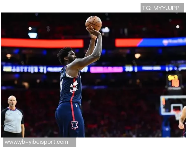 克尼佩尔第四节发力稍晚13投5中贡献14分4篮板3助攻三分球命中率不佳